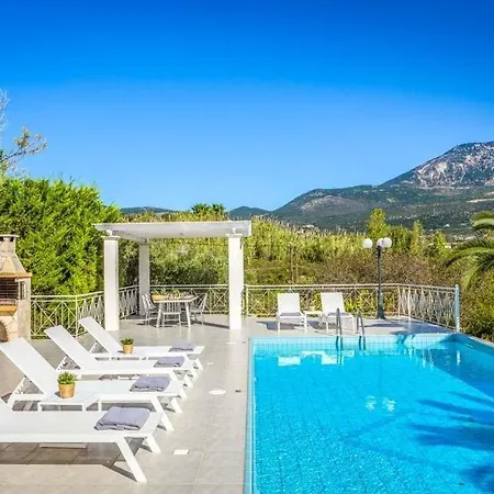 Sleeps 6 Pool Air Con Wifi Villa